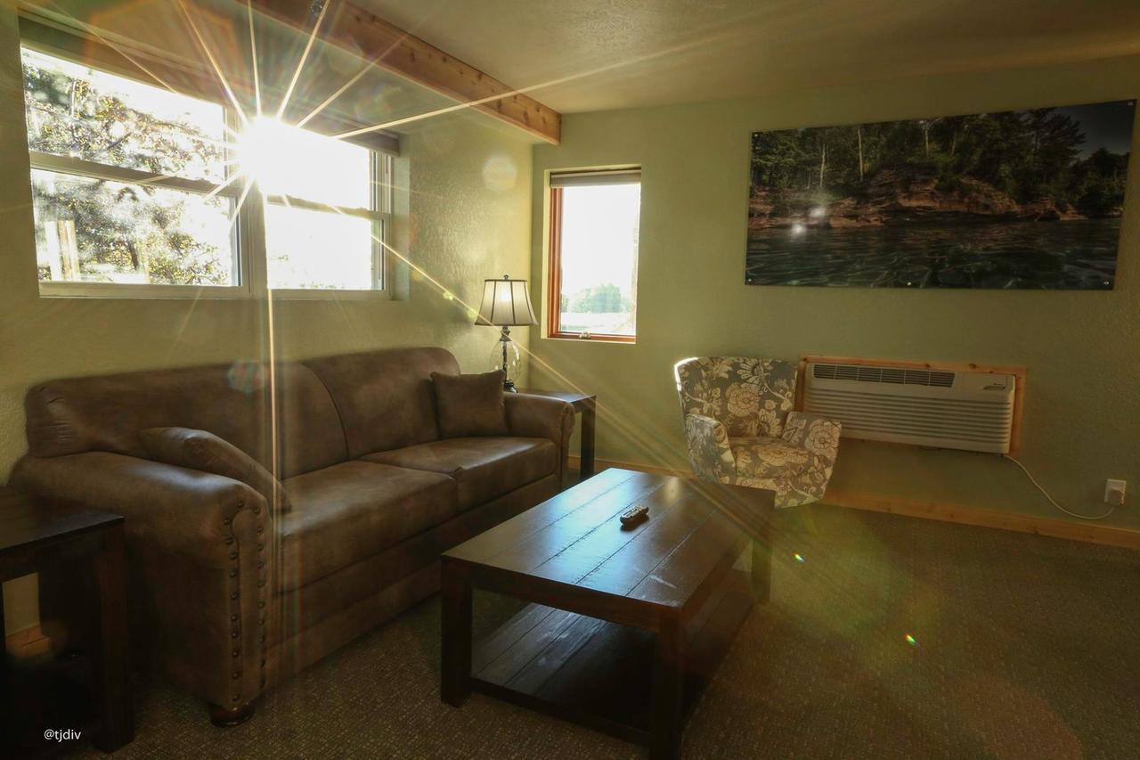 Roam Inn Munising Exterior foto